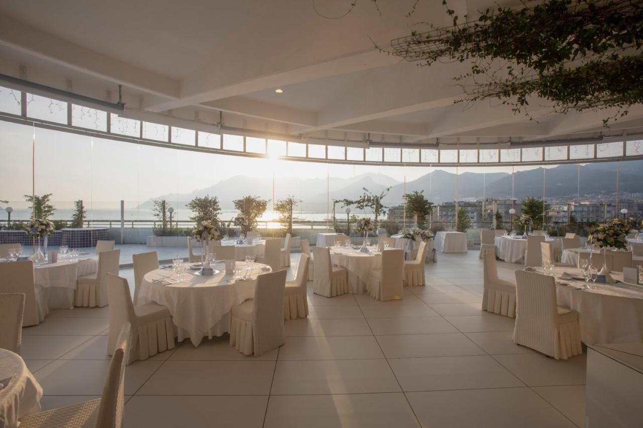 Grand Hotel Salerno Esterno foto