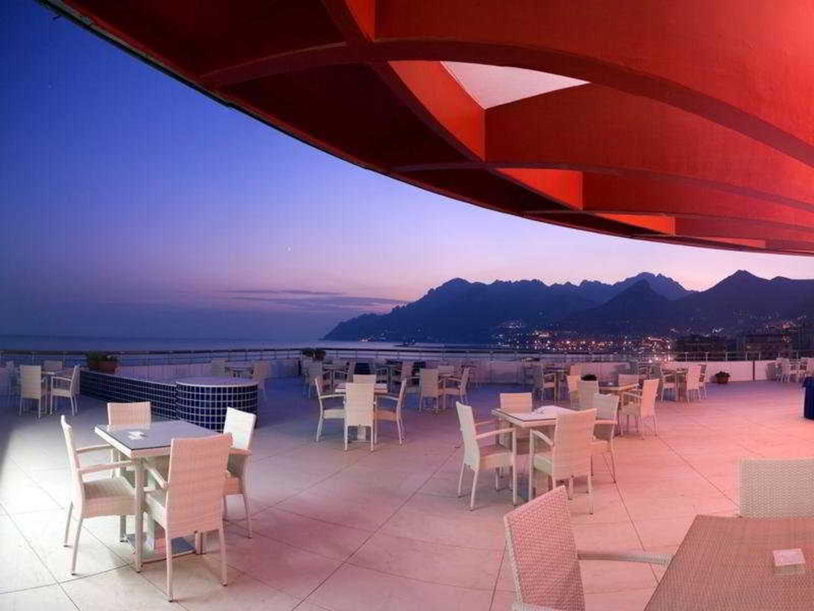 Grand Hotel Salerno Esterno foto