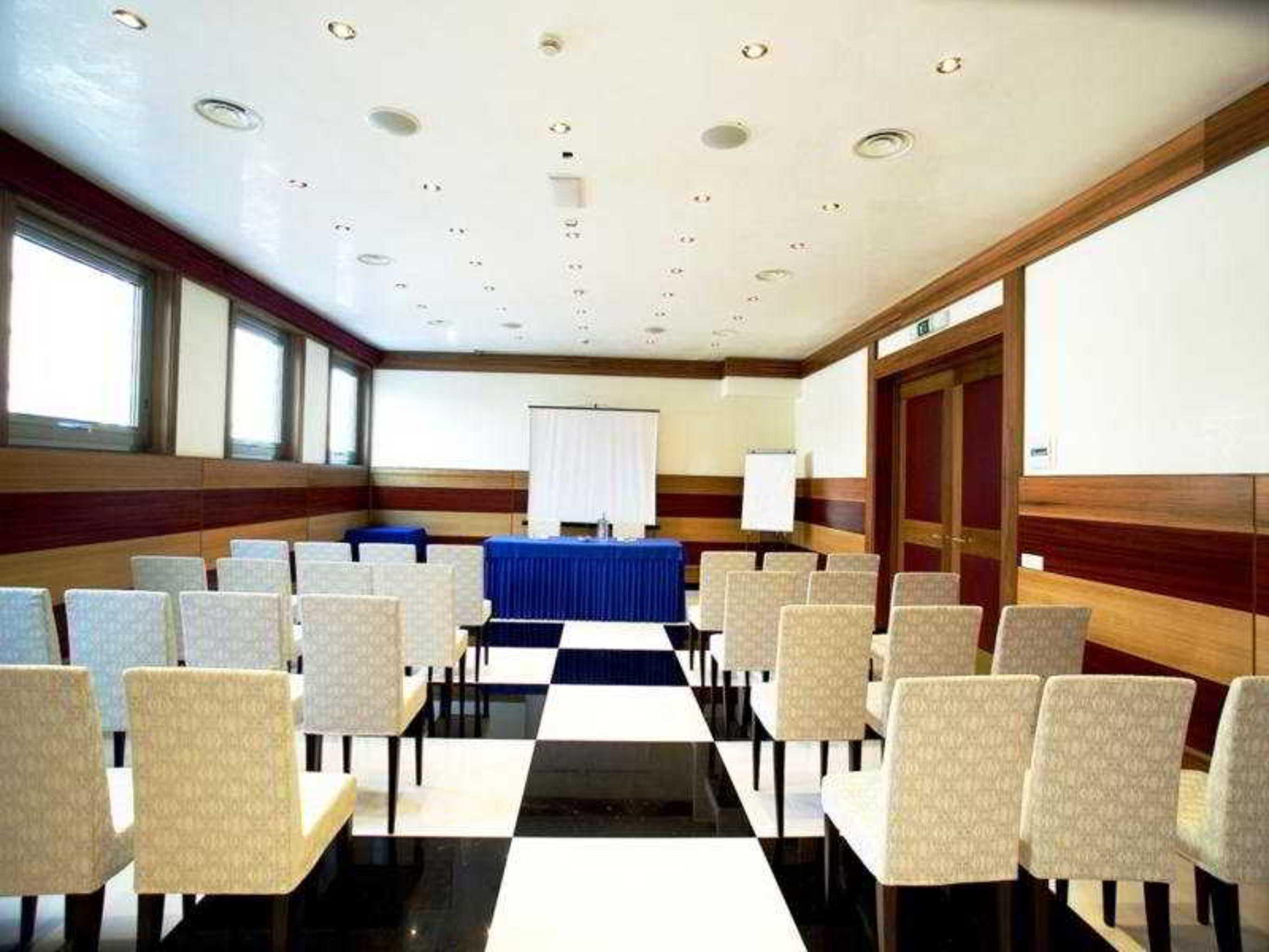 Grand Hotel Salerno Servizi foto