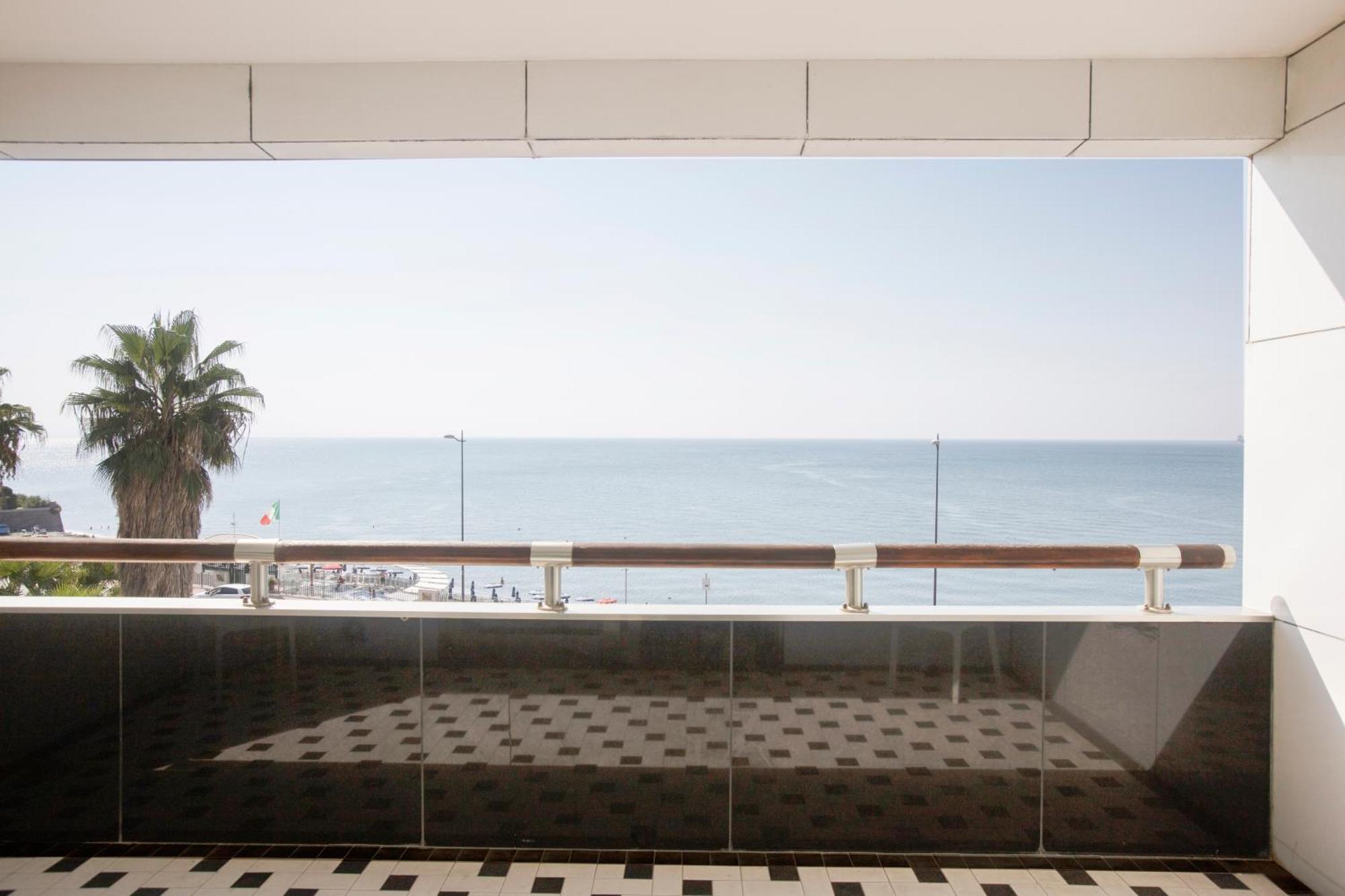 Grand Hotel Salerno Esterno foto